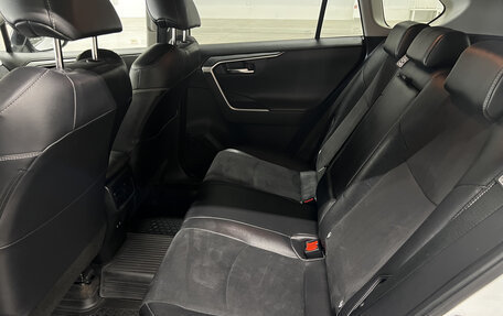 Toyota RAV4, 2021 год, 3 699 000 рублей, 12 фотография