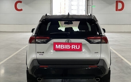 Toyota RAV4, 2021 год, 3 699 000 рублей, 6 фотография