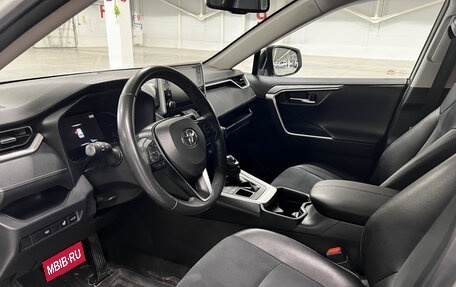 Toyota RAV4, 2021 год, 3 699 000 рублей, 16 фотография