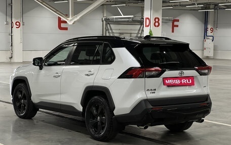 Toyota RAV4, 2021 год, 3 699 000 рублей, 7 фотография