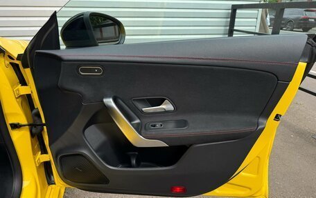 Mercedes-Benz CLA, 2019 год, 3 497 000 рублей, 21 фотография