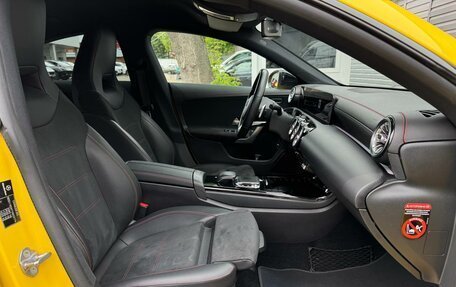 Mercedes-Benz CLA, 2019 год, 3 497 000 рублей, 12 фотография