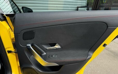Mercedes-Benz CLA, 2019 год, 3 497 000 рублей, 23 фотография