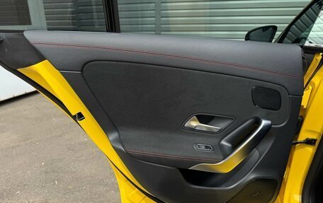 Mercedes-Benz CLA, 2019 год, 3 497 000 рублей, 24 фотография