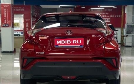 Toyota C-HR I рестайлинг, 2021 год, 1 700 000 рублей, 4 фотография