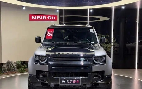 Land Rover Defender II, 2025 год, 15 340 000 рублей, 2 фотография