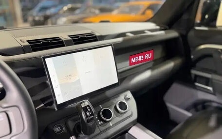 Land Rover Defender II, 2025 год, 15 340 000 рублей, 14 фотография