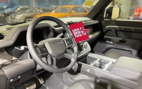 Land Rover Defender II, 2025 год, 15 340 000 рублей, 11 фотография