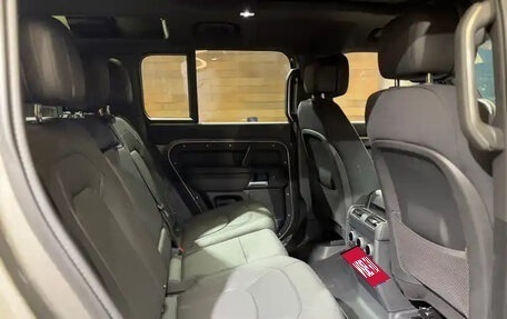 Land Rover Defender II, 2025 год, 15 340 000 рублей, 19 фотография
