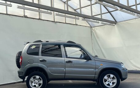 Chevrolet Niva I рестайлинг, 2010 год, 470 000 рублей, 8 фотография