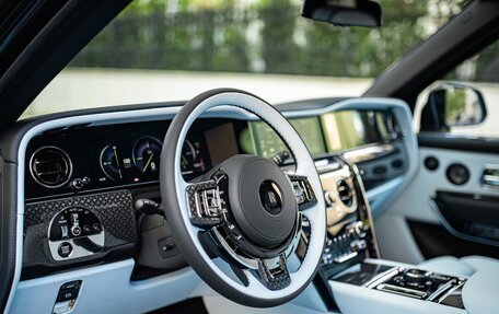 Rolls-Royce Cullinan, 2025 год, 85 000 000 рублей, 6 фотография