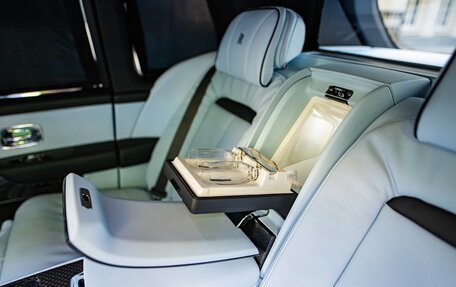 Rolls-Royce Cullinan, 2025 год, 85 000 000 рублей, 19 фотография