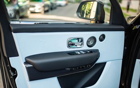 Rolls-Royce Cullinan, 2025 год, 85 000 000 рублей, 37 фотография