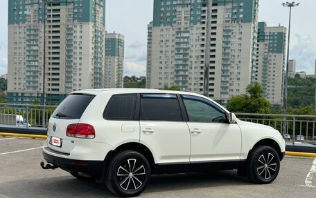 Volkswagen Touareg III, 2005 год, 845 000 рублей, 28 фотография