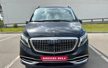 Mercedes-Benz V-Класс, 2020 год, 6 800 000 рублей, 2 фотография