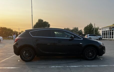 Opel Astra J, 2011 год, 900 000 рублей, 7 фотография