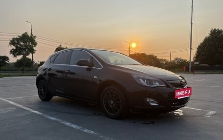 Opel Astra J, 2011 год, 900 000 рублей, 8 фотография