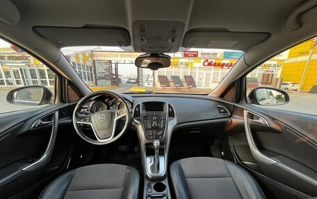 Opel Astra J, 2011 год, 900 000 рублей, 14 фотография