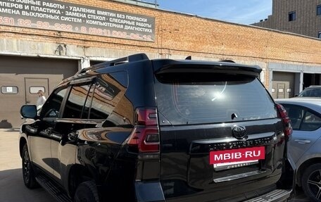 Toyota Land Cruiser Prado 150 рестайлинг 2, 2019 год, 5 000 000 рублей, 4 фотография