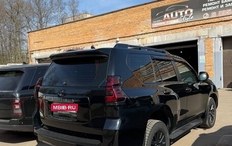 Toyota Land Cruiser Prado 150 рестайлинг 2, 2019 год, 5 000 000 рублей, 3 фотография