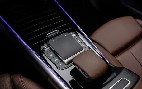 Mercedes-Benz GLB, 2023 год, 3 400 000 рублей, 15 фотография