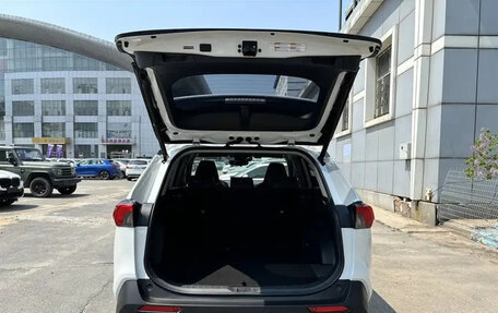 Toyota RAV4, 2022 год, 2 550 090 рублей, 13 фотография