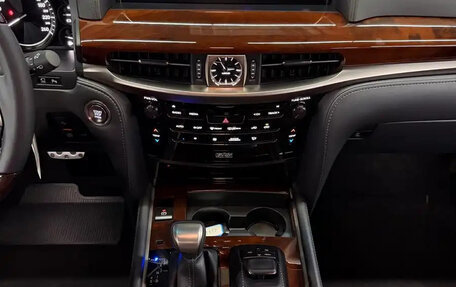 Lexus LX III, 2021 год, 7 700 005 рублей, 18 фотография