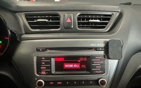 KIA Rio III рестайлинг, 2016 год, 940 000 рублей, 13 фотография