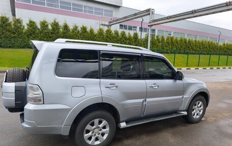 Mitsubishi Pajero IV, 2011 год, 1 850 000 рублей, 6 фотография
