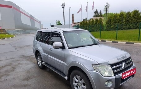 Mitsubishi Pajero IV, 2011 год, 1 850 000 рублей, 2 фотография