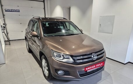 Volkswagen Tiguan I, 2015 год, 1 349 000 рублей, 3 фотография