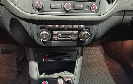 Volkswagen Tiguan I, 2015 год, 1 349 000 рублей, 11 фотография