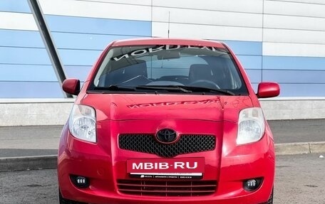 Toyota Yaris III рестайлинг, 2008 год, 439 000 рублей, 2 фотография