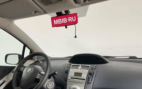 Toyota Yaris III рестайлинг, 2008 год, 439 000 рублей, 13 фотография