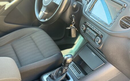 Volkswagen Tiguan I, 2011 год, 1 199 999 рублей, 15 фотография