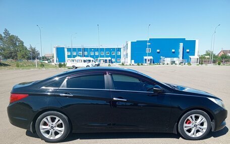Hyundai Sonata VI, 2011 год, 950 000 рублей, 4 фотография