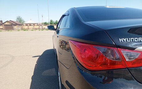 Hyundai Sonata VI, 2011 год, 950 000 рублей, 9 фотография