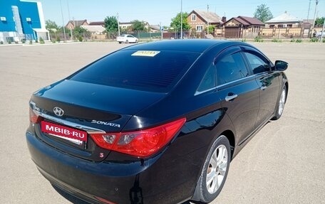 Hyundai Sonata VI, 2011 год, 950 000 рублей, 6 фотография