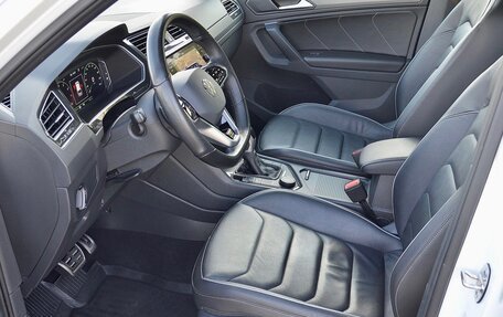 Volkswagen Tiguan II, 2021 год, 3 350 000 рублей, 13 фотография