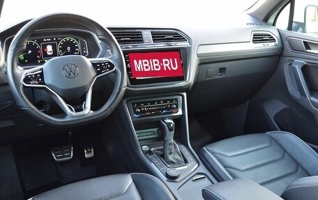 Volkswagen Tiguan II, 2021 год, 3 350 000 рублей, 16 фотография