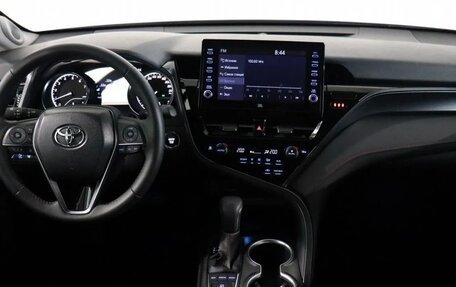 Toyota Camry, 2021 год, 4 150 000 рублей, 9 фотография