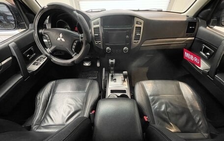 Mitsubishi Pajero IV, 2017 год, 2 598 000 рублей, 12 фотография