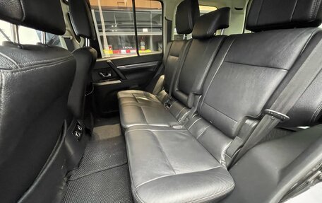 Mitsubishi Pajero IV, 2017 год, 2 598 000 рублей, 13 фотография