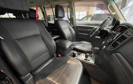 Mitsubishi Pajero IV, 2017 год, 2 598 000 рублей, 16 фотография