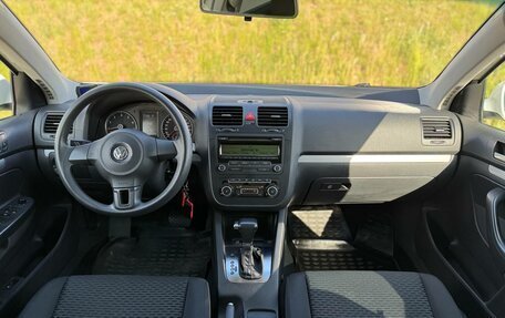 Volkswagen Jetta VI, 2010 год, 690 000 рублей, 9 фотография