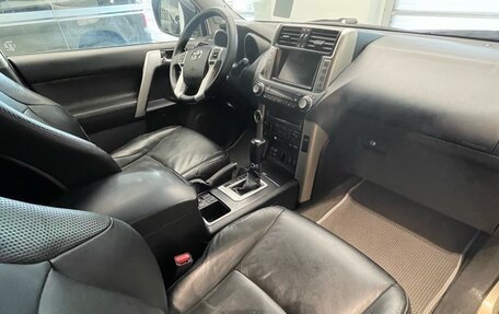 Toyota Land Cruiser Prado 150 рестайлинг 2, 2011 год, 2 399 000 рублей, 24 фотография