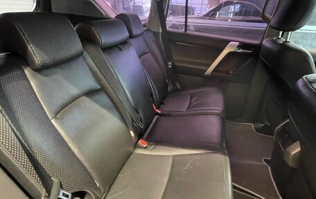Toyota Land Cruiser Prado 150 рестайлинг 2, 2011 год, 2 399 000 рублей, 21 фотография