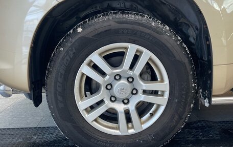 Toyota Land Cruiser Prado 150 рестайлинг 2, 2011 год, 2 399 000 рублей, 25 фотография