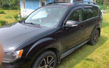 Mitsubishi Outlander III рестайлинг 3, 2011 год, 1 500 000 рублей, 3 фотография