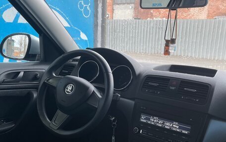 Skoda Yeti I рестайлинг, 2014 год, 1 000 000 рублей, 6 фотография
